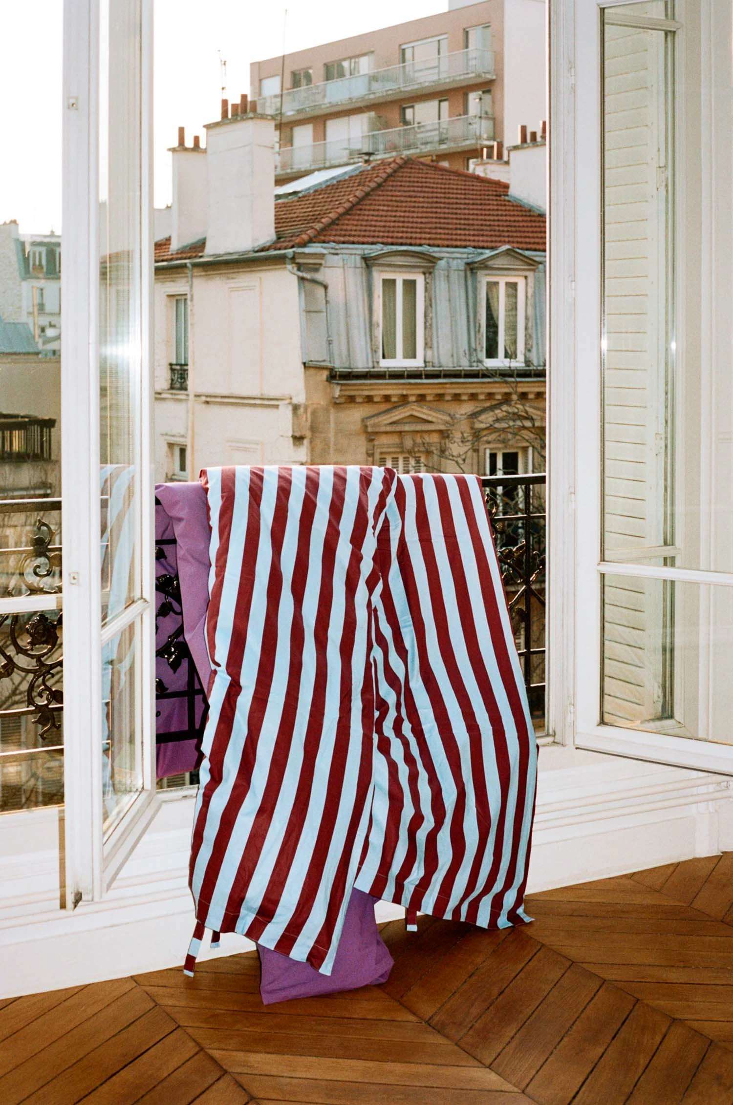 Hay Été Bettdeckenbezug Doppelt, 200x220 Cm, Bordeaux/Sky Blue – Bild 3