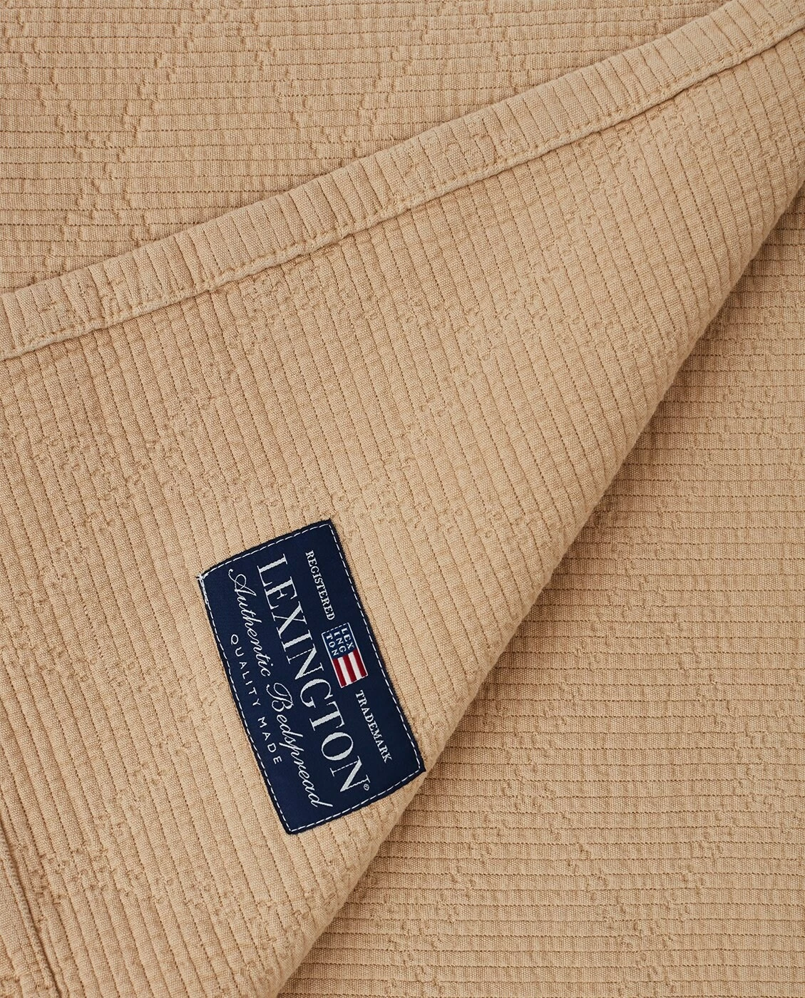 Lexington Quilted Jacquard Tagesdecke Beige, 160x240 Cm – Bild 2