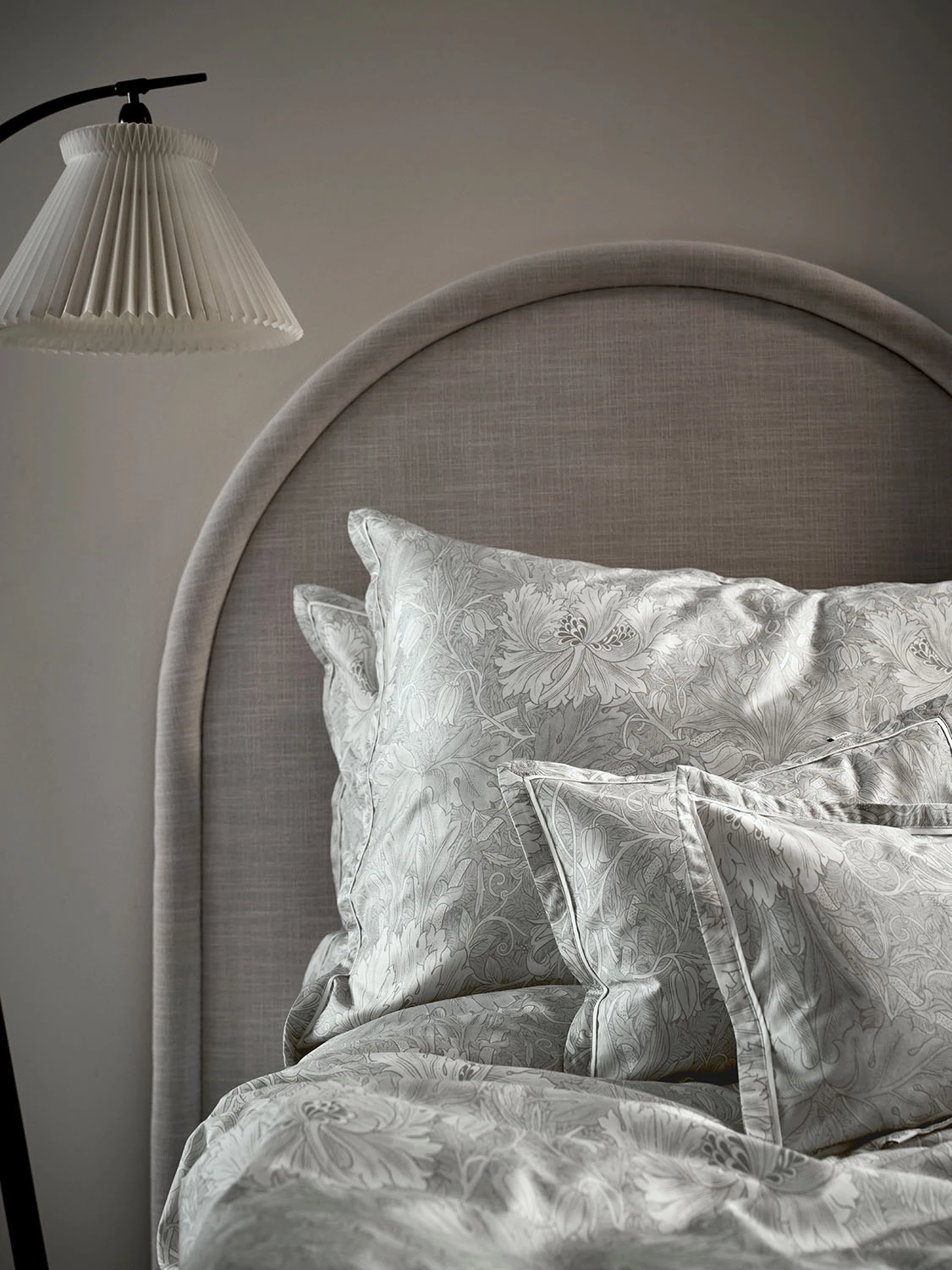 Mille Notti Honeysuckle & Tulip Bettdeckenbezug Grau, 150x210 Cm – Bild 3