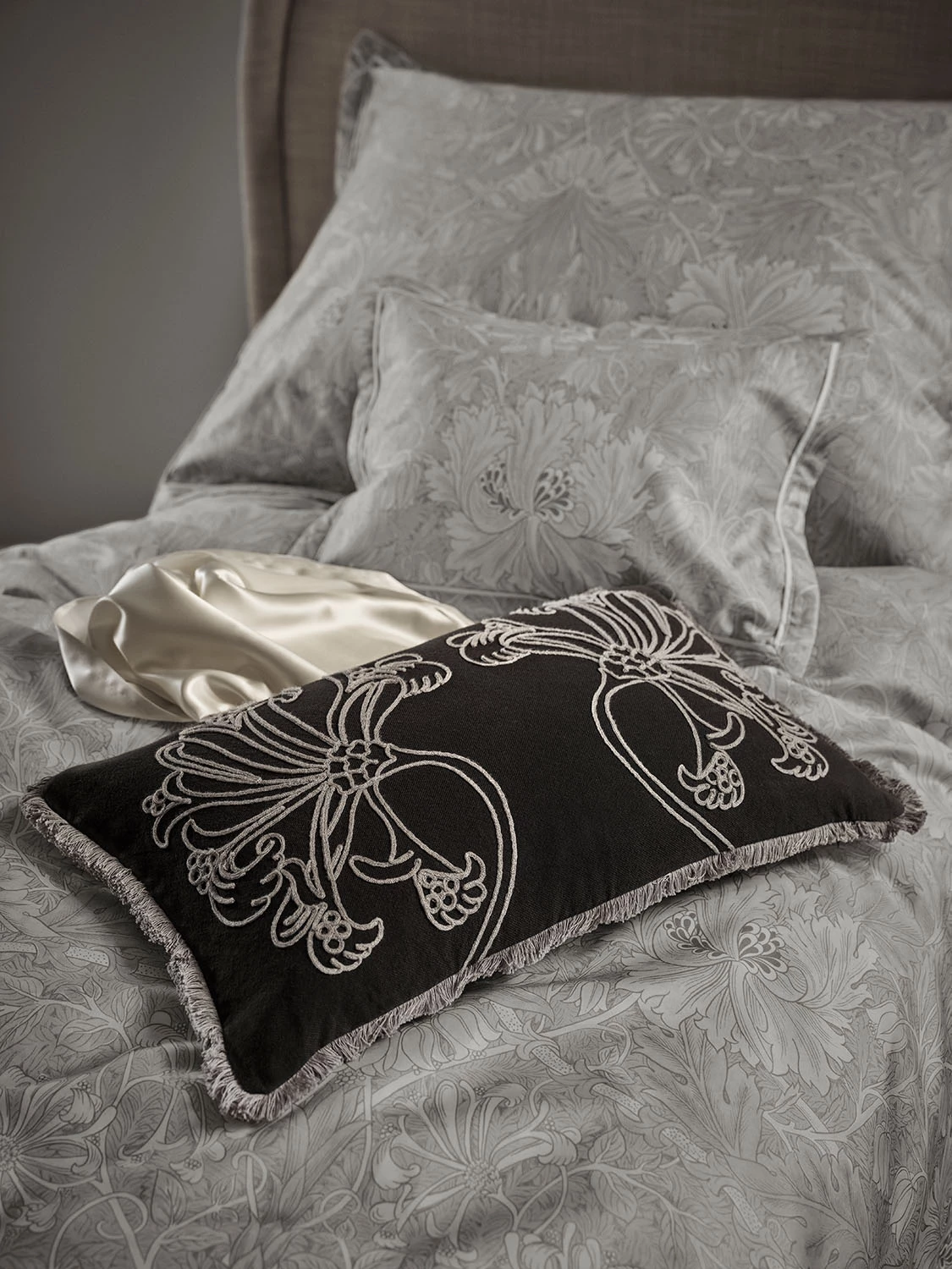 Mille Notti Honeysuckle & Tulip Bettdeckenbezug Grau, 150x210 Cm – Bild 5